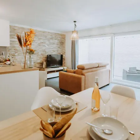 Oasi With Parking And Terrace By Interhome Lägenhet